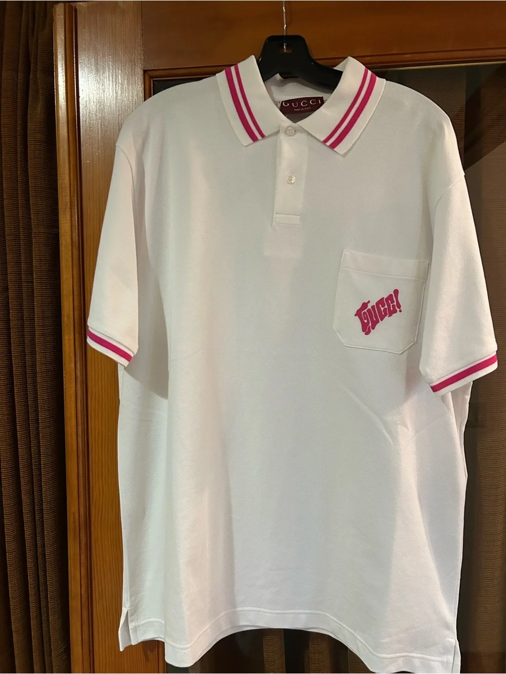 Men's Gucci polo shirt with pink embroidered logo and trim size XL made in Italy